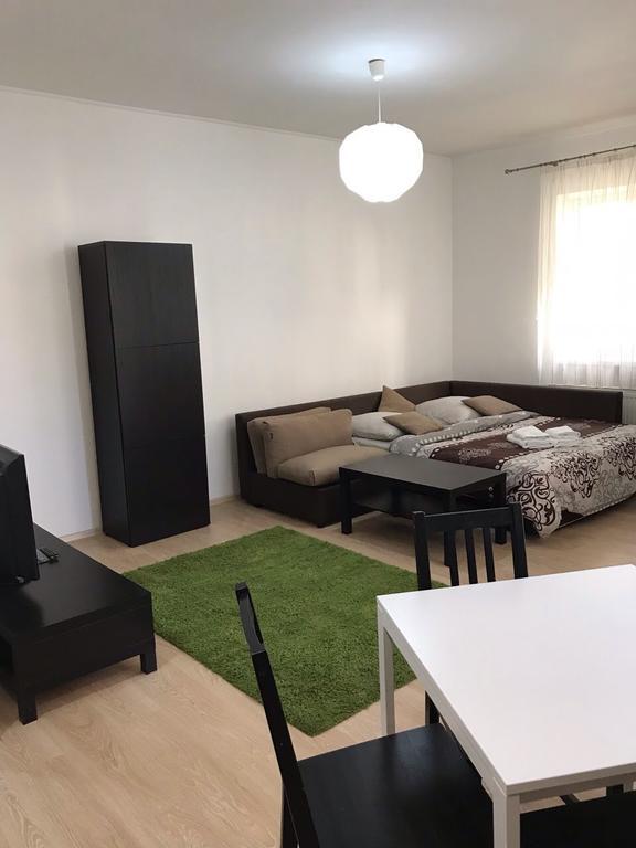 Gil Apartments, Квартира Студия В Самом Центре Пл Петефи Užhorod Exteriér fotografie